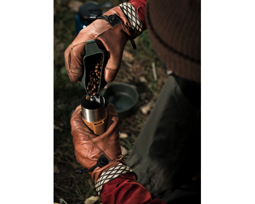 Ручная кофемолка CAMP