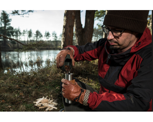 Ручная кофемолка CAMP