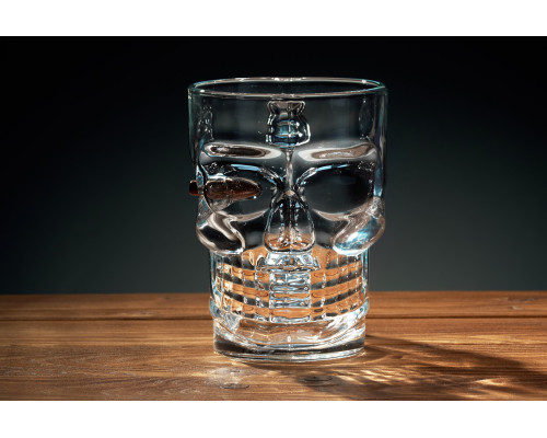 Пивной бокал - череп с пулей