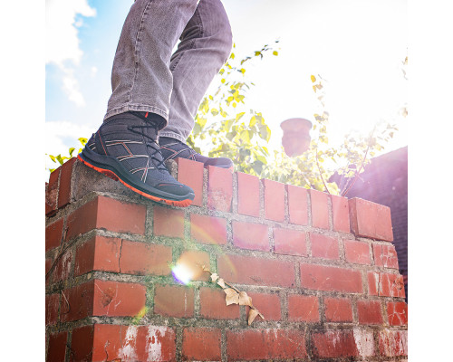 Полуботинки HAIX Black Eagle Adventure 2.2 GTX Mid Graphite-Orange