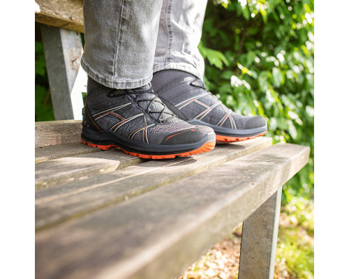 Полуботинки HAIX Black Eagle Adventure 2.2 GTX Mid Graphite-Orange