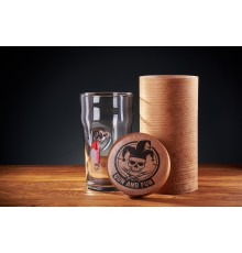 Пивной бокал с настоящей блесной