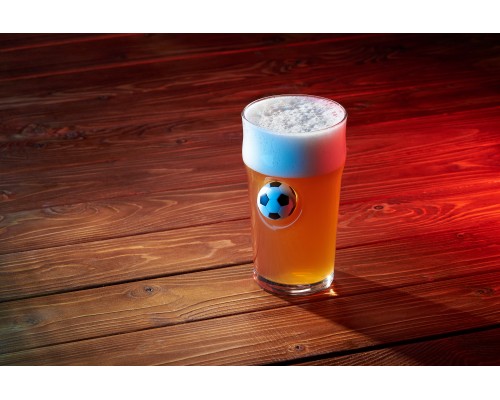 НАБОР ИЗ ДВУХ ПИВНЫХ БОКАЛОВ С МЯЧОМ