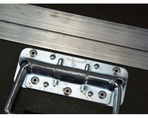 Швейцарский транспортировочный кейс из ABS пластика и алюминия Olive