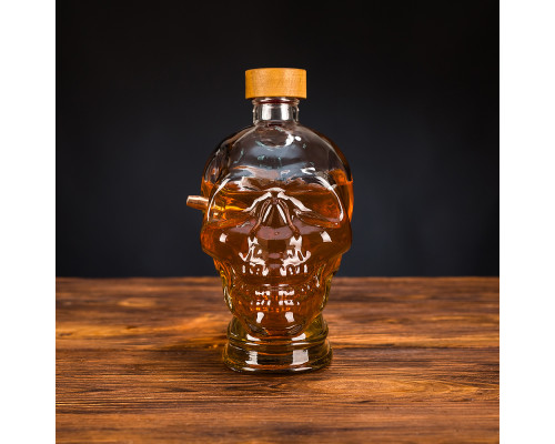 ГРАФИН ЧЕРЕП 1Л С "ЗАСТРЯВШЕЙ" ПУЛЕЙ 7.62